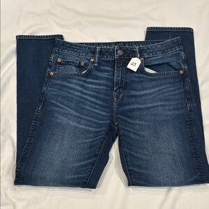 American Eagle Outfitters Flex Athletic Jeans